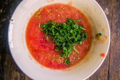 sos proaspat de rosii, ceapa si ardei gras (proaspete) sos proaspat de tomate, ceapă și ardei gras