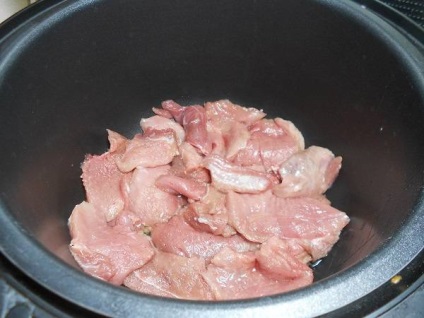 Porc cu roșii și cartofi în multivarka - un pas cu pas reteta cu fotografii pe (tomate) Carne de porc cu roșii și cartofi în multivarka - un pas cu pas reteta cu fotografii de pe