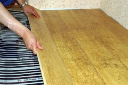 podea caldă în conformitate cu instrucțiunile video de instalare laminat cu mâinile lor, cum să aleagă dacă (lor) podea caldă în conformitate cu instrucțiunile video de instalare laminat cu mâinile lor, cum să aleagă, dacă este posibil