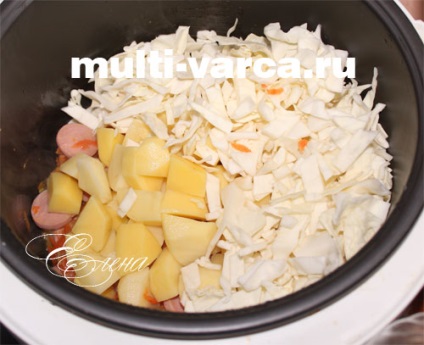 Cartof copt cu cârnați în multivarka (cârnați) Cartofi copti cu cârnați în multivarka