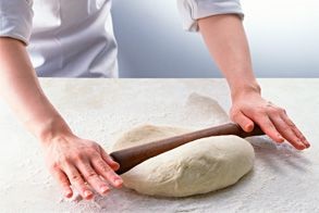 aluat de brânză de vaci retete plăcinte cu unt si margarina (aluat chiftea branza iaurt reteta crema de drojdie de gătit prăjește mucegai) aluat de brânză de vaci pentru plăcinte retete cu unt si margarina