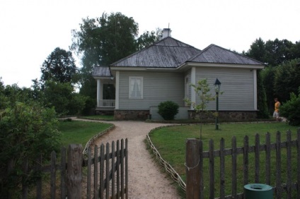 Gospodărie Gospodărie „Mikhailovskoye“ în regiunea Pskov
