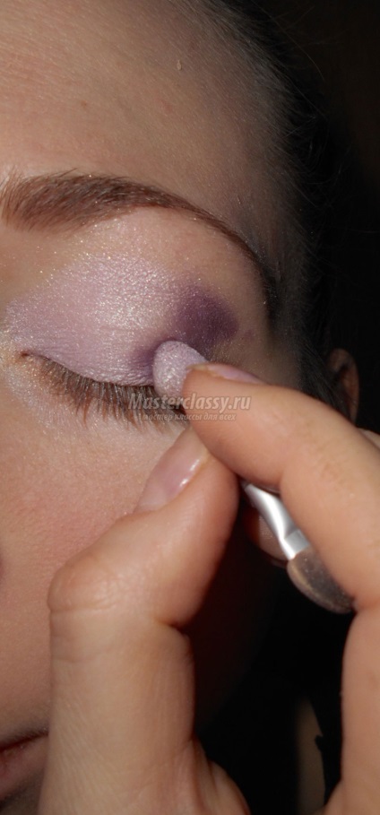 Seara de machiaj cu mâinile (master-class) Seara de make-up cu mâinile lor