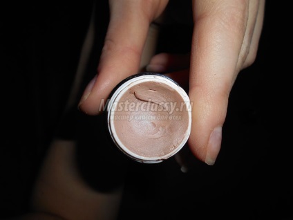 Seara de make-up cu mâinile lor (lor) Seara de make-up cu mâinile lor