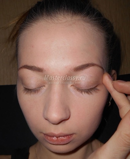 Seara de make-up cu mâinile lor (lor) Seara de make-up cu mâinile lor