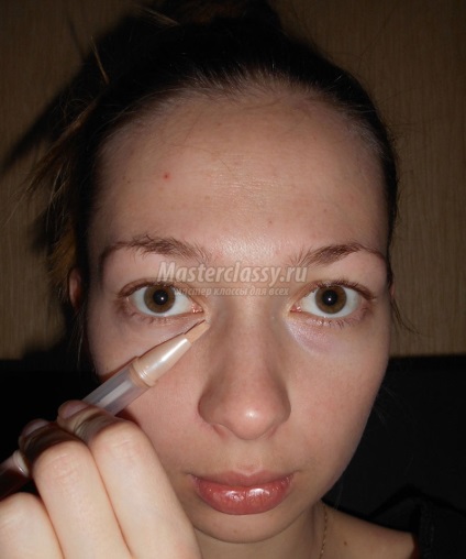 Seara de machiaj cu mâinile (mâini) Seara de make-up cu mâinile lor