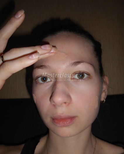 Seara de make-up cu mâinile lor (lor) Seara de make-up cu mâinile lor