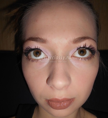 Seara de make-up cu mâinile lor (lor) Seara de make-up cu mâinile lor