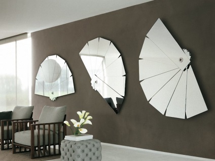 Ventilatorul de pe perete o hârtie mare chineză sau japoneză decorative ca atarna de Feng Shui (hang) Ventilatorul de pe perete o hârtie mare chineză sau japoneză decorative ca atarna de Feng Shui