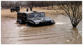 SUV-ul suportă prețul amfibie, foto, video (SUV amfibie Ursul) SUV-ul suportă prețul amfibie, foto, video