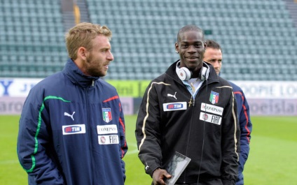 25 acțiuni idioate Mario Balotelli, fotbal (fotbal) 25 acțiuni idioate Mario Balotelli, fotbal