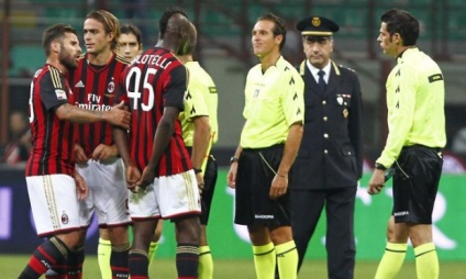 25 de acțiuni idioate Mario Balotelli, fotbal (25 de acțiuni idioate Mario Balotelli) 25 acțiuni idioate Mario Balotelli, fotbal