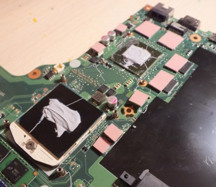 Acer v3-772g - curățarea, înlocuirea pastă termică (acer) Acer v3-772g - curățarea, înlocuirea pastă termică