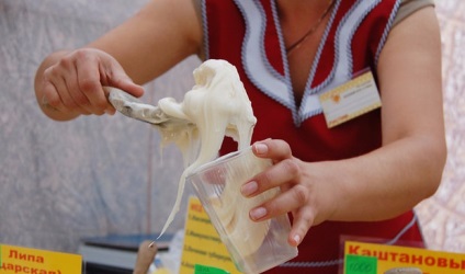 Alb miere ca produs minat și utilizat (miere alba din care este obținut) miere de albine albă este produs și modul în care este utilizat produsul