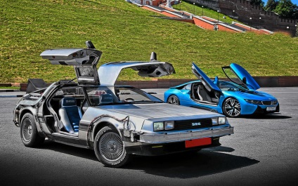 I8 și DeLorean dmc-12 (DeLorean) I8 și DeLorean dmc-12