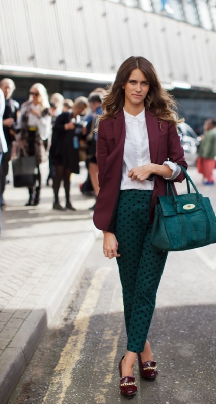 jacheta Maroon (31 poze) ce sa poarte (visiniu) jacheta Maroon (31 poze) ce sa poarte