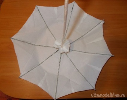 umbrelă de hârtie cu mâinile lor (lor) umbrelă de hârtie cu propriile sale mâini