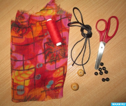 Colier realizat din material textil (lecții) Colier realizat din material textil