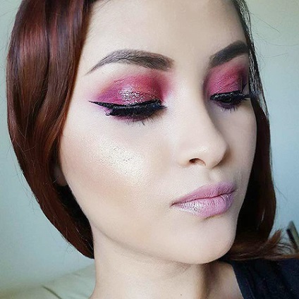Beauty trend-roșu ochi umbră, bârfă (umbră) Beauty trend-roșu ochi umbră, bârfe