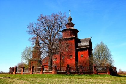 Biserica Ioanna Bogoslova pe Ishna poveste, o descriere (caracteristici arhitecturale ale bisericii de Ioanna Bogoslova pe Ishna din regiunea Yaroslavl) Biserica Ioanna Bogoslova pe istoria Ishna, descriere