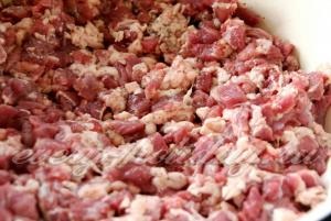 salam de casa din carne de porc, coapte în cuptor (cuptor) salam de casa din carne de porc, coapte în cuptor