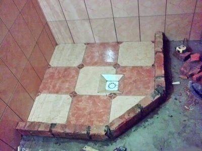 Duș într-o casă de lemn - instrucțiuni pas cu pas pe echipament și dispunerea lor mâini cu (duș) Duș într-o casă de lemn - instrucțiuni pas cu pas pe echipament și dispunerea propriile mâini cu