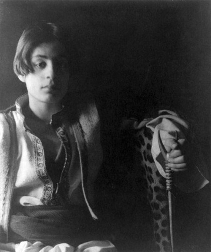 Kahlil Gibran (numai zori) Kahlil Gibran