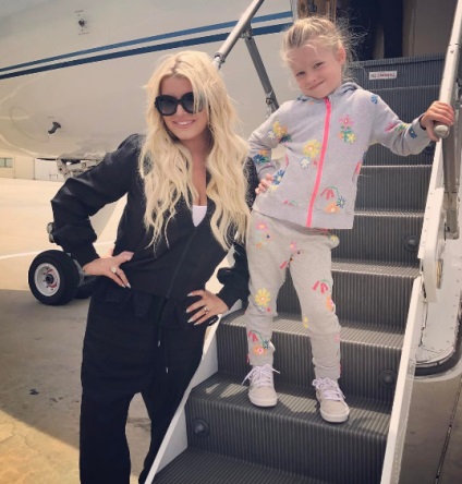 Jessica Simpson a pierdut in greutate, fotografie 2017 (Jessica) Jessica Simpson a pierdut în greutate, fotografie 2017