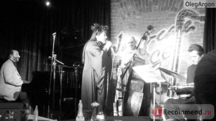 Eseuri, București - „vreau să merg la un eseu de jazz! „Opinia (jazz) Eseuri, București - „vreau să merg la un eseu de jazz! „Opinia