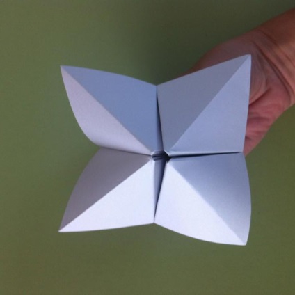 Fortune Teller Origami - o jucărie din copilărie (jucărie) Fortune Teller Origami - o jucărie din copilărie