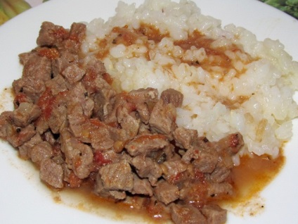 Carne presata de vita cu rosii (preparate din carne de vită) tocană de vită cu roșii