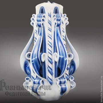 Efectuarea de lumânări rituale cu mâinile lor (de fabricație) Efectuarea de lumânări rituale cu mâinile lor