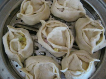 Cum să se pregătească găluște de pui și aburit în cuptor ca bucătar și supa de găluște cu orez (bucătar) Cum de a găti găluște de pui fiert în cuptor, și cum să gătească supă și găluște cu orez