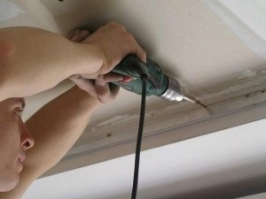 Cum de a face propriile lor plafon suspendat (instalare plafon) Cum sa faci un plafon suspendat in casa