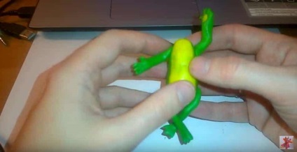 Ca o broască oarbă de lut (ca o broască oarbă) Cum de a sculpta de la broasca plastilină