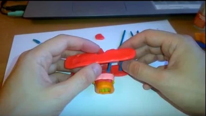 Ca plan orb de plastilină (modelare lut) Cum avion orb din plastilină