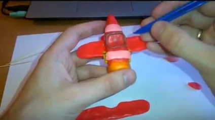 Ca plan orb plastilină (avion) Cum avion orb din plastilină
