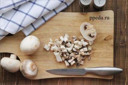 coșuri de pui cu ciuperci (coșuri) Coș de pui cu ciuperci