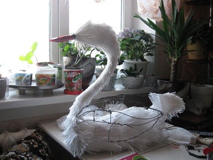 Swan a pachetelor (Swan Garden din polysolid) Swan de pachete