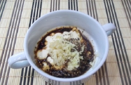 Sosul de rață înainte de coacere în cuptor, ls (bătătură) Sosul de rață înainte de coacere în cuptor, ls