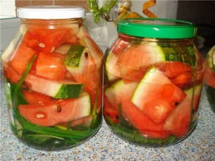 Decaparea și Solim (murat pepeni verzi va lua pepene verde) Pickle și Solim
