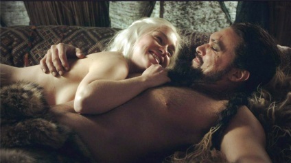 Pe un Momoa sărac spune un cuvânt, blogger online dreapta 19 octombrie 2015, o barfa (dreapta) Pe un Momoa sărac spune un cuvânt, blogger online dreapta 19 octombrie 2015, o bârfă