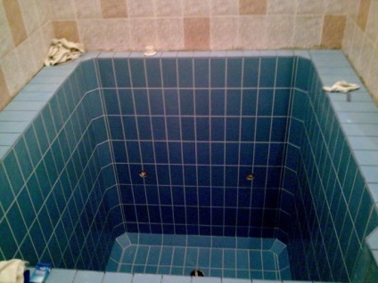 Finisare piscine instruire video, în special cu care se confruntă gresie cupa, folie PVC, mozaicuri, fotografii (castron) Finisare piscine instruire video, în special cu care se confruntă gresie, cupa de film din PVC, mozaicuri, fotografii