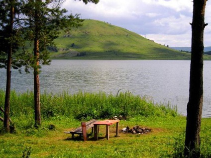 Lacul aushkul cum se ajunge acolo, odihnă, pescuit (restul) Lacul aushkul cum se ajunge acolo, odihnă, pescuit