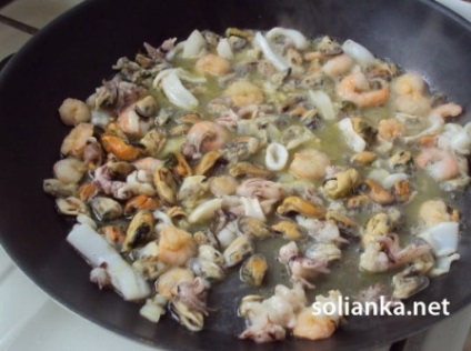Paella - reteta cu fructe de mare (fructe de mare) Paella - reteta cu fructe de mare