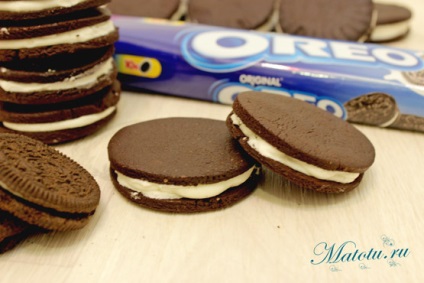 Oreo Cookies (reteta) - etapa de gătit cu rețete pas cu (unt grame) fotografii Oreo Cookies (reteta) - etapa de gătit cu rețete pas cu imagini