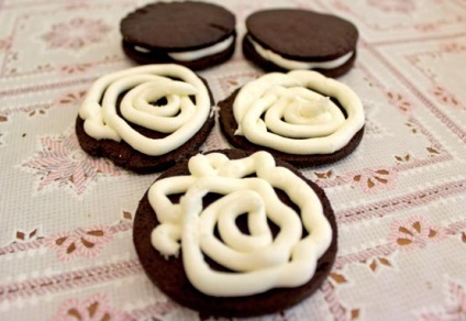 Oreo Cookies (reteta) - etapa de gătit cu rețete pas cu fotografii (aluat fraged) Oreo Cookies (reteta) - etapa de gătit cu rețete pas cu imagini