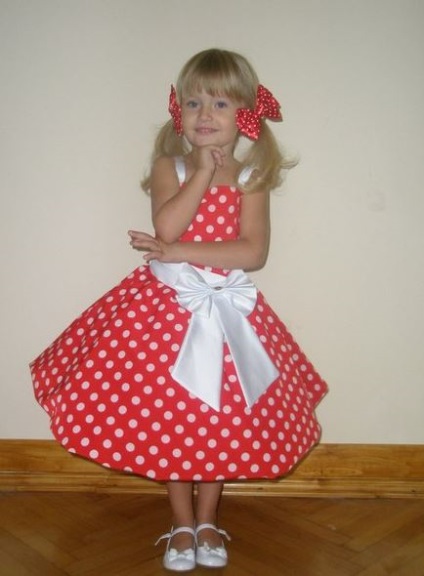 Polka-dot rochie - stiluri de fotografie (rochie) Polka-dot rochie - fotografii, moda