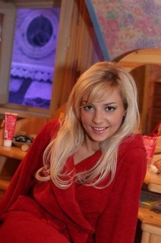 De ce nu mai apărut în filme Daria Sagalova (Sveta Bukina) (fotografiere filme) De ce nu mai apărut în filme Daria Sagalova (Sveta Bukina)