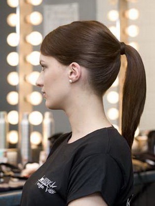coada hairstyle (care începe utjuzhkom Îndreptare) coada coafura